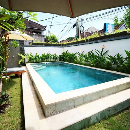 Ken Ken Guest House Seminyak Kültér fotó