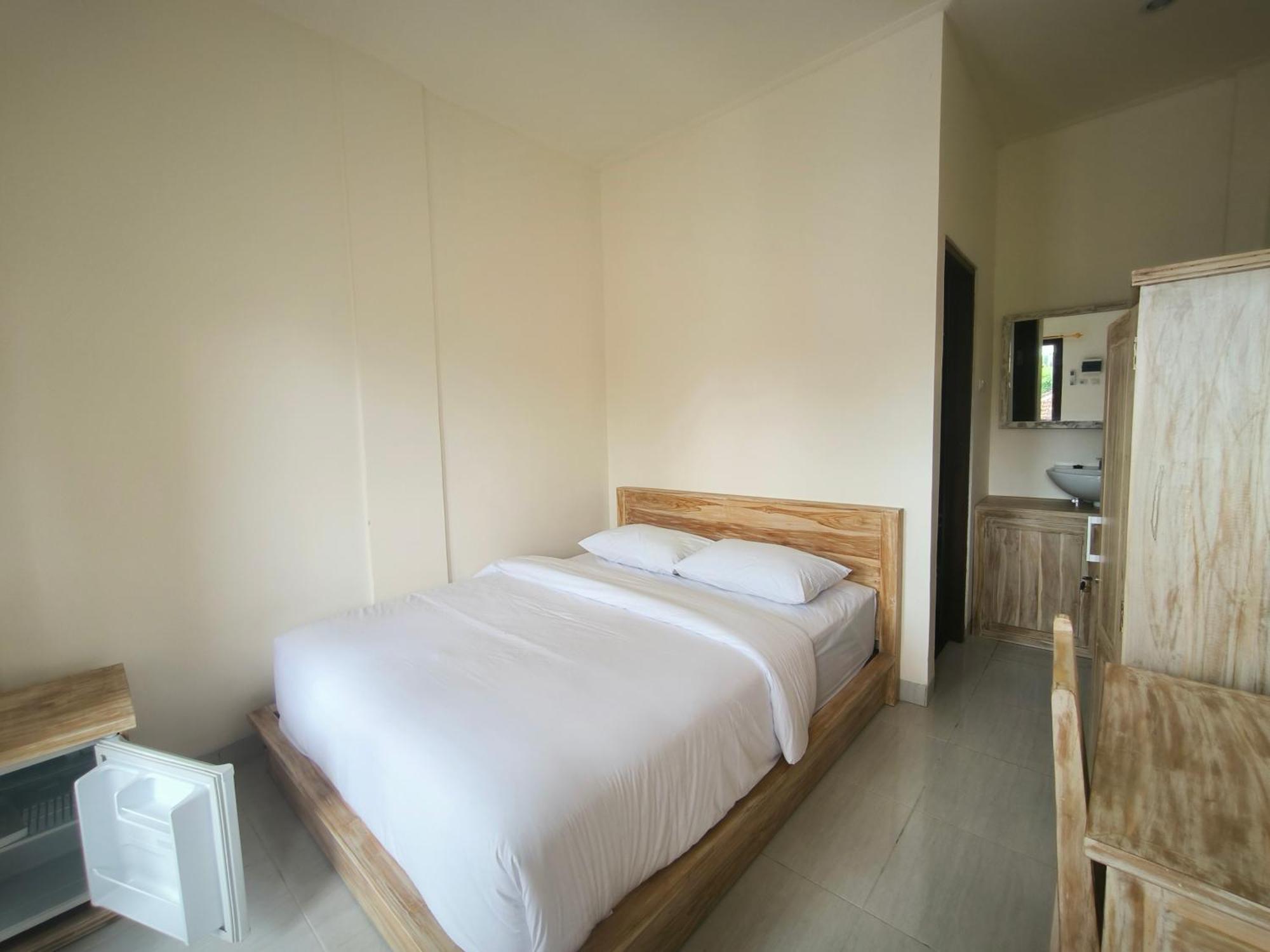 Ken Ken Guest House Seminyak Kültér fotó