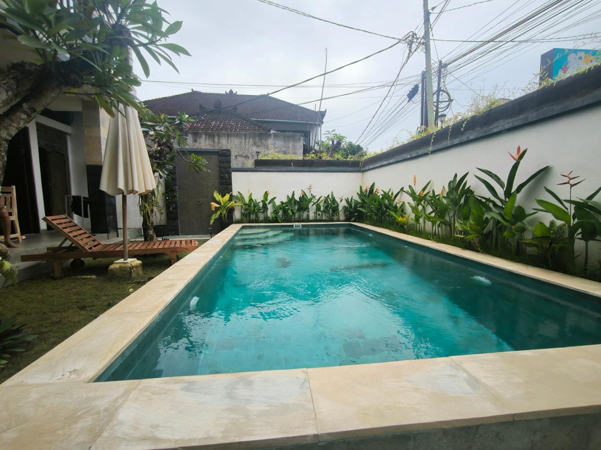 Ken Ken Guest House Seminyak Kültér fotó