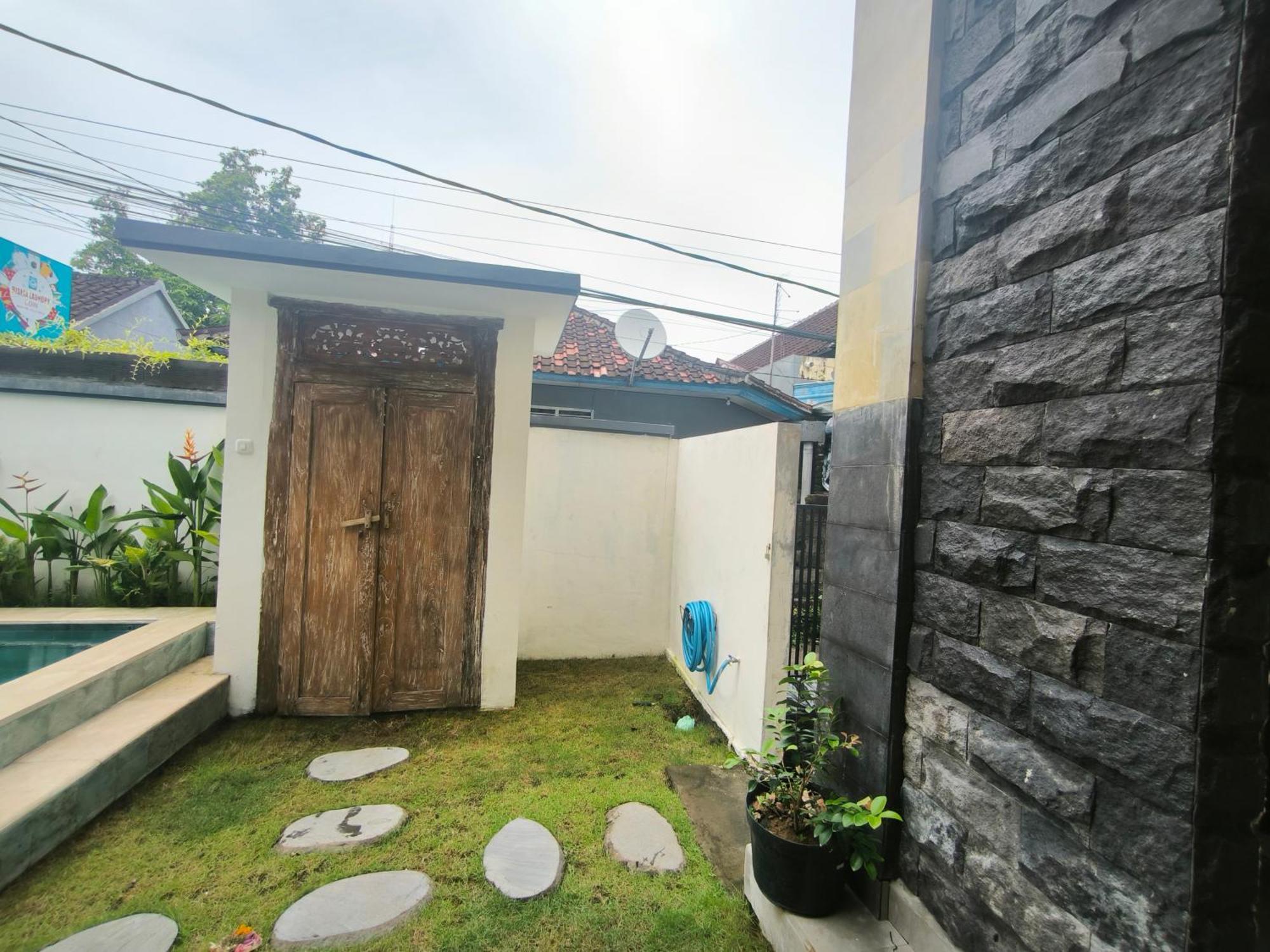 Ken Ken Guest House Seminyak Kültér fotó