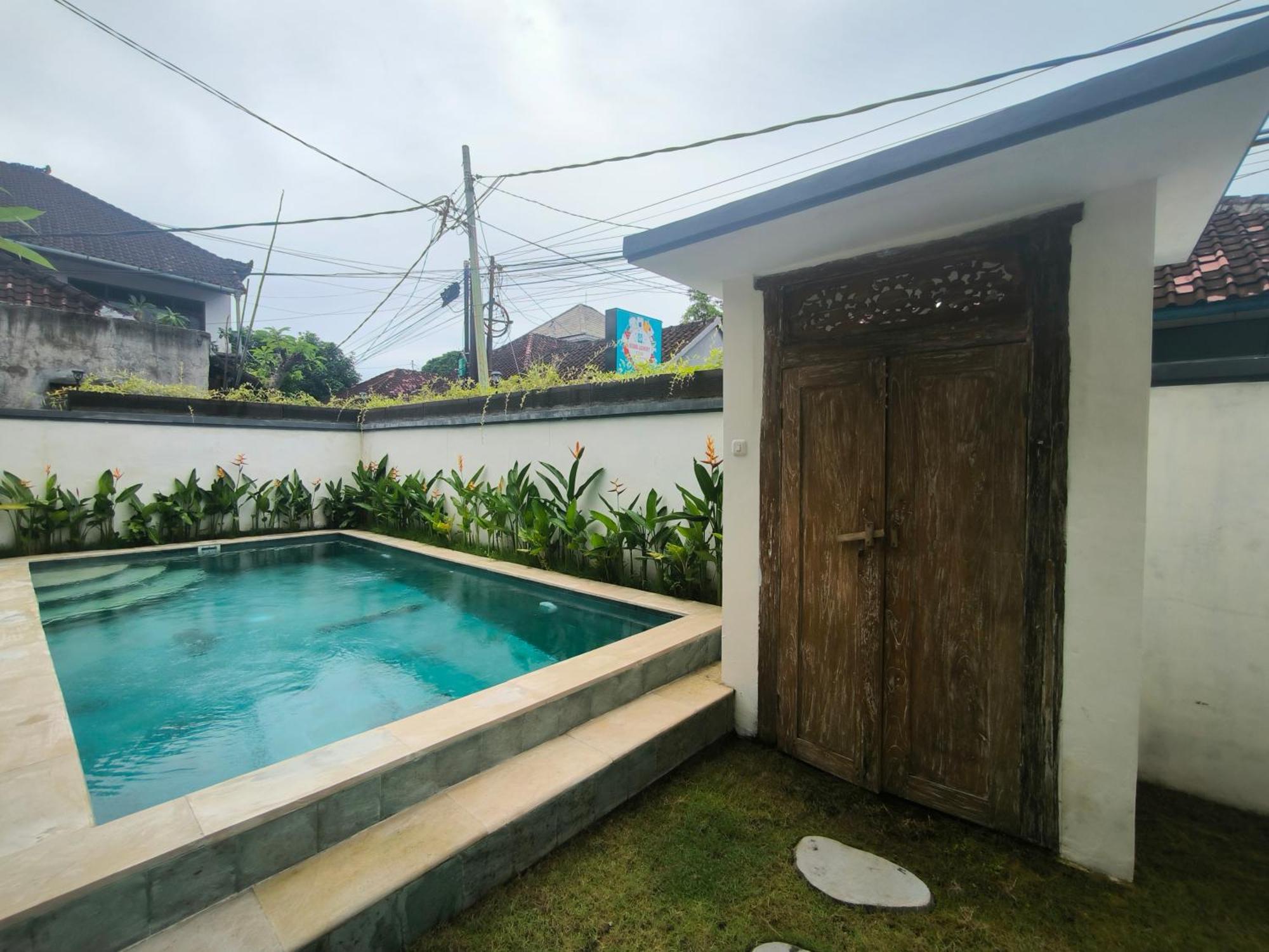 Ken Ken Guest House Seminyak Kültér fotó