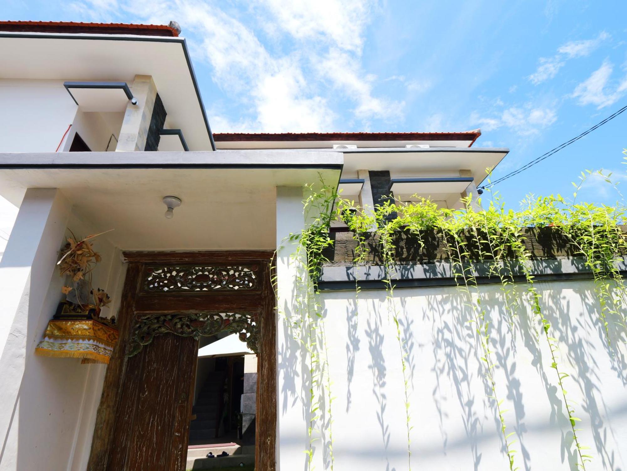 Ken Ken Guest House Seminyak Kültér fotó